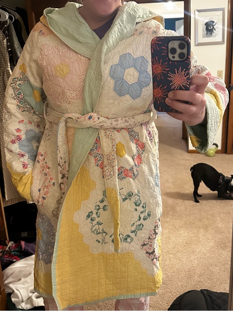Vintage Grandma’s Garden Quilt Hooded Robe Or Jacket